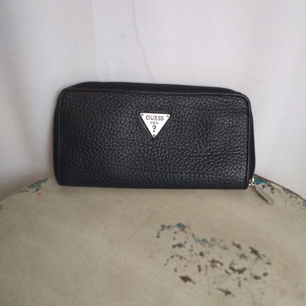 Guess wallet